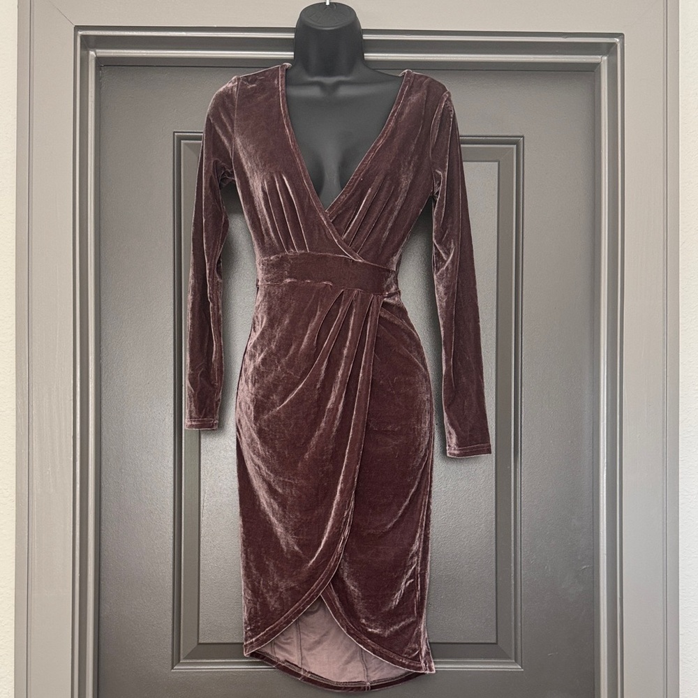JLUXLABEL Velvet Long Sleeve Dress in Deep Burgundy